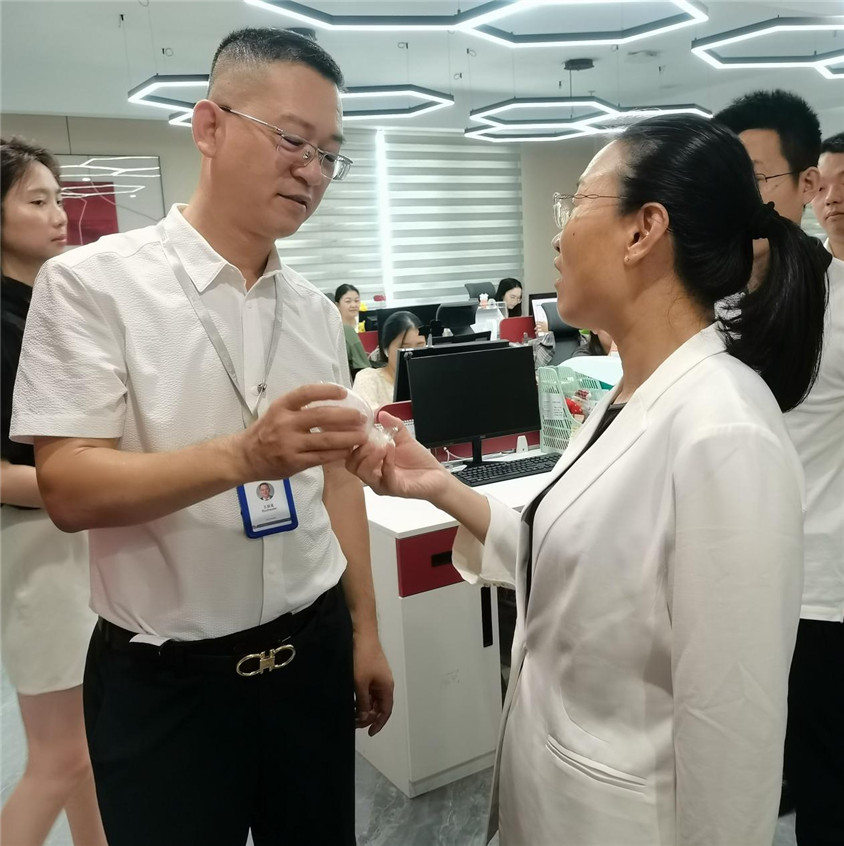 区辅导光临领导，合作助力自贸港